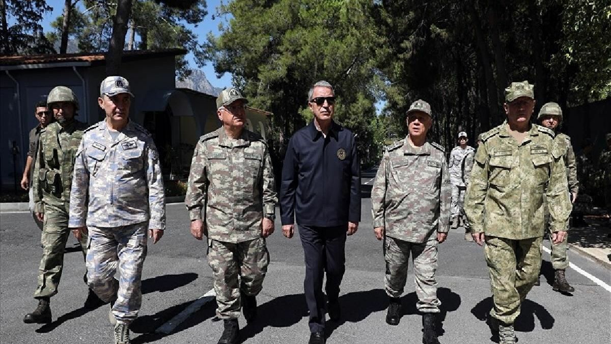 Bakan Akar: Herkes kafasına soksun, Kıbrıs bizim milli meselemiz!