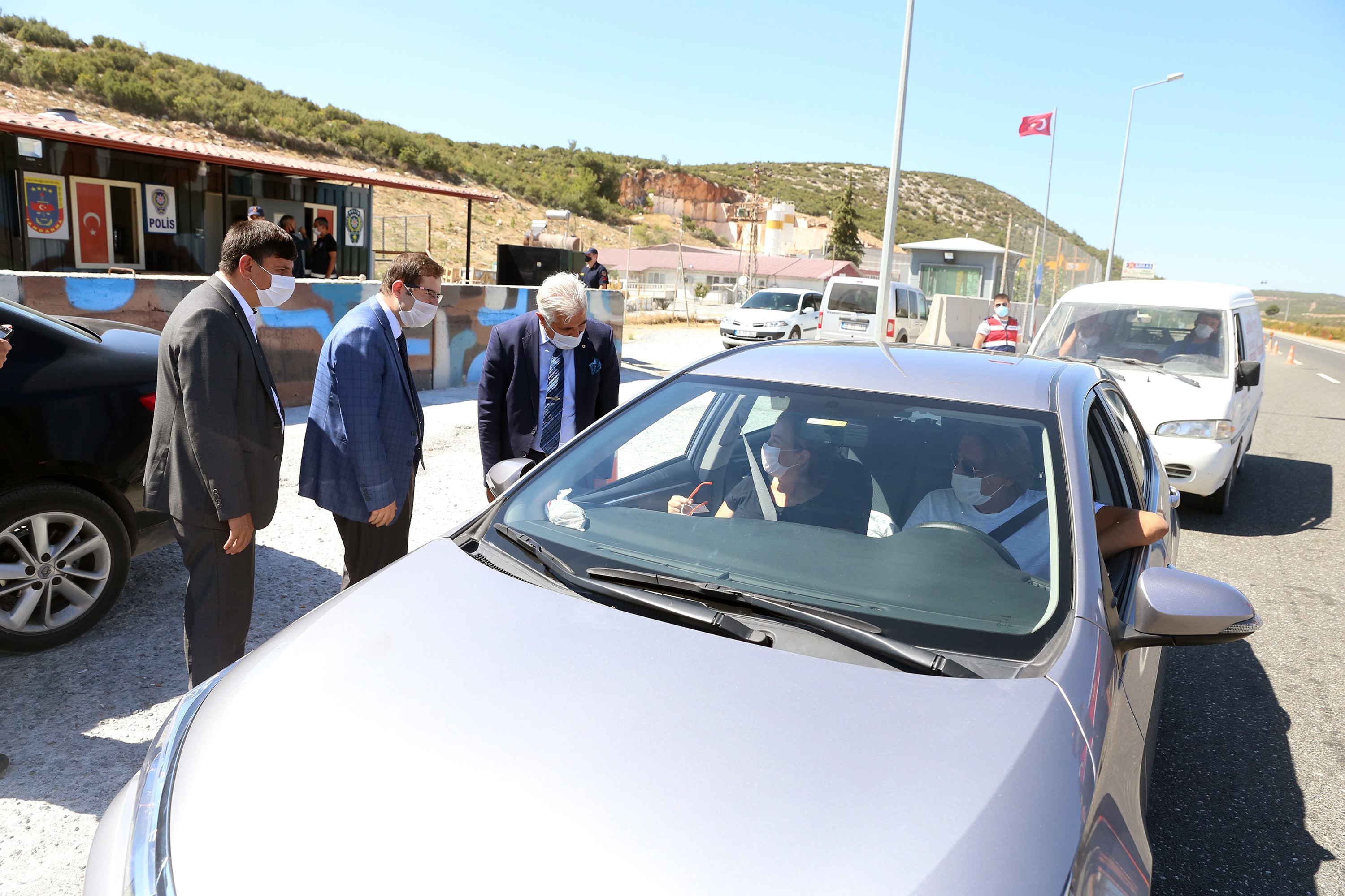 Yatağan Kaymakamı'ndan koronavirüs denetimi 