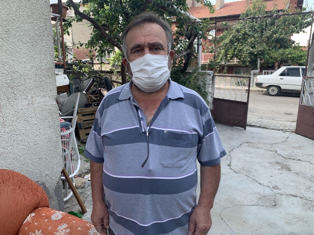 Engelli kızını döven babanın komşuları: Büyük kızını döverek hastanelik etti