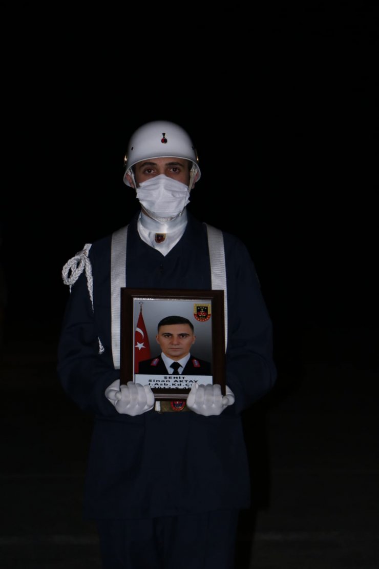 Şehit Astsubay Kıdemli Çavuş Sinan Aktay , törenle memleketine uğurlandı