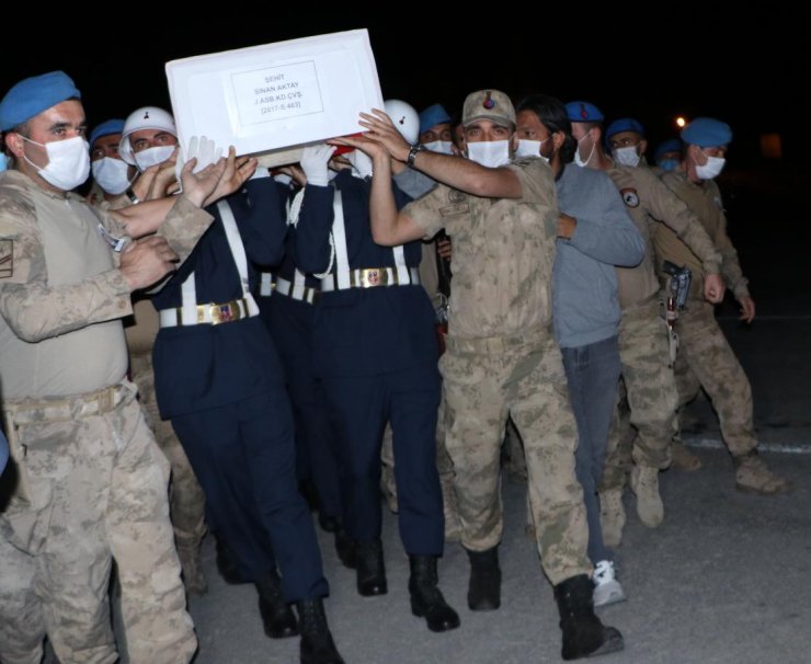 Şehit Astsubay Kıdemli Çavuş Sinan Aktay , törenle memleketine uğurlandı