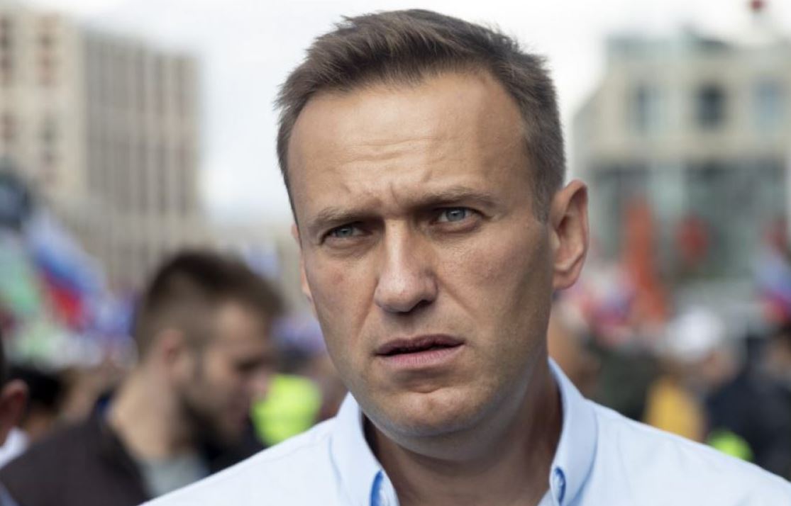 Zehirlendiği iddia edilen Navalnıy, iyileşme sürecinde