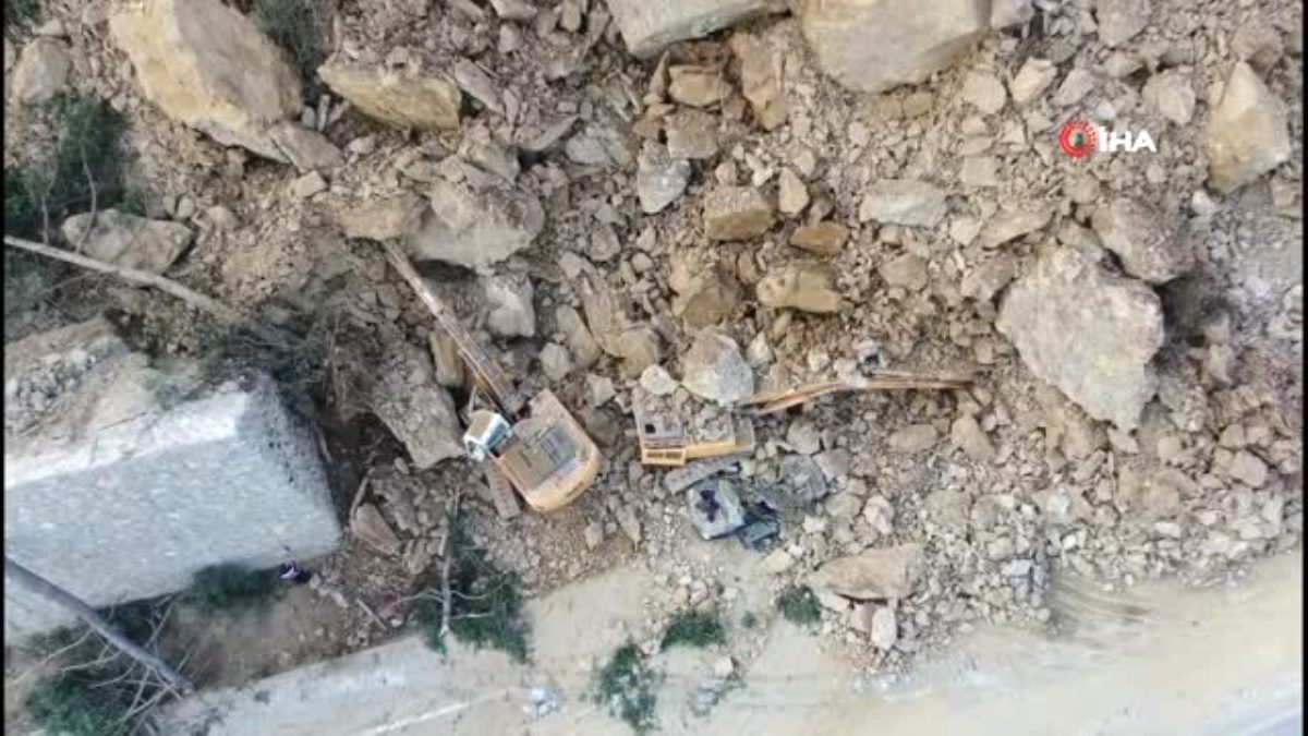 Bursa'da heyelan: Otomobilinin üzerine düşen kaya parçalarının altında ezilerek can verdi