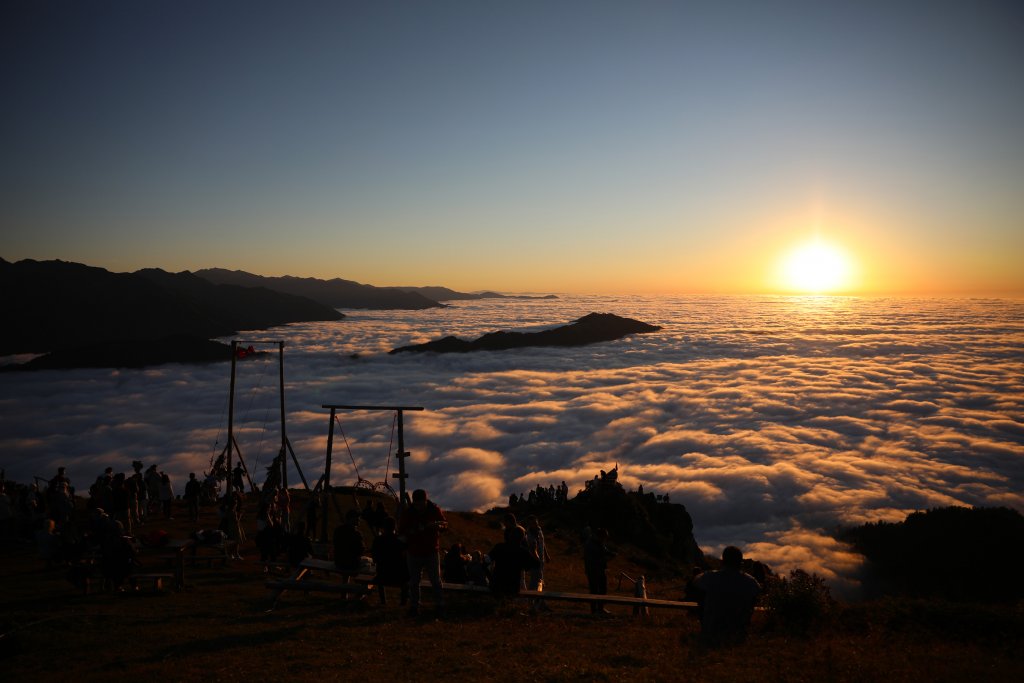 2 bin 700 metre yükseklikte Titanic pozu