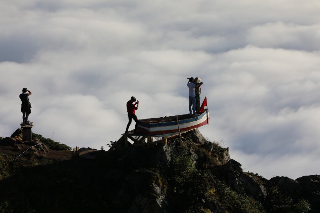 2 bin 700 metre yükseklikte Titanic pozu