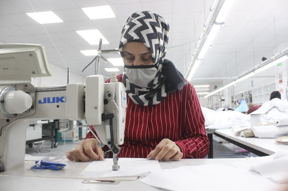 Bursa'da koronavirüsü öldüren kumaş üretildi