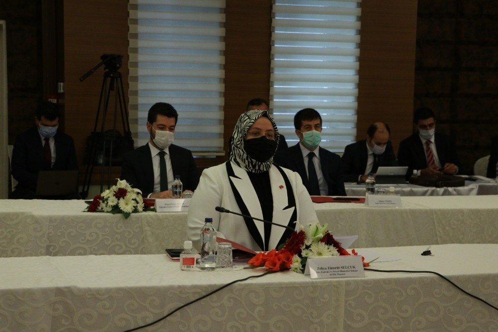 KPDK'nin ilk gündemli toplantısına Bakan Selçuk eşlik ediyor