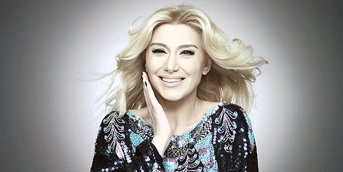 Zeynep Mansur'un korku dolu anları! Komşusu dronla evini izledi