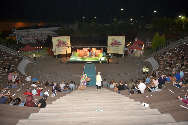 Tuzla'da ''Yeni Normal Kültür Sanat Yaz Sezonu' sona erdi!