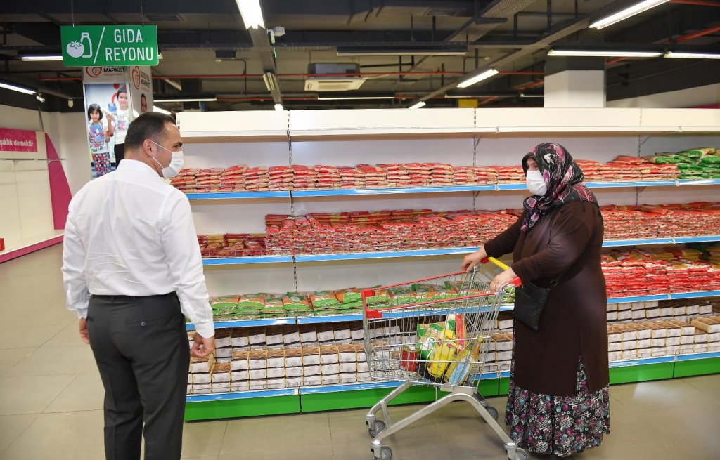 İhtiyaç sahiplerine sosyal market desteği