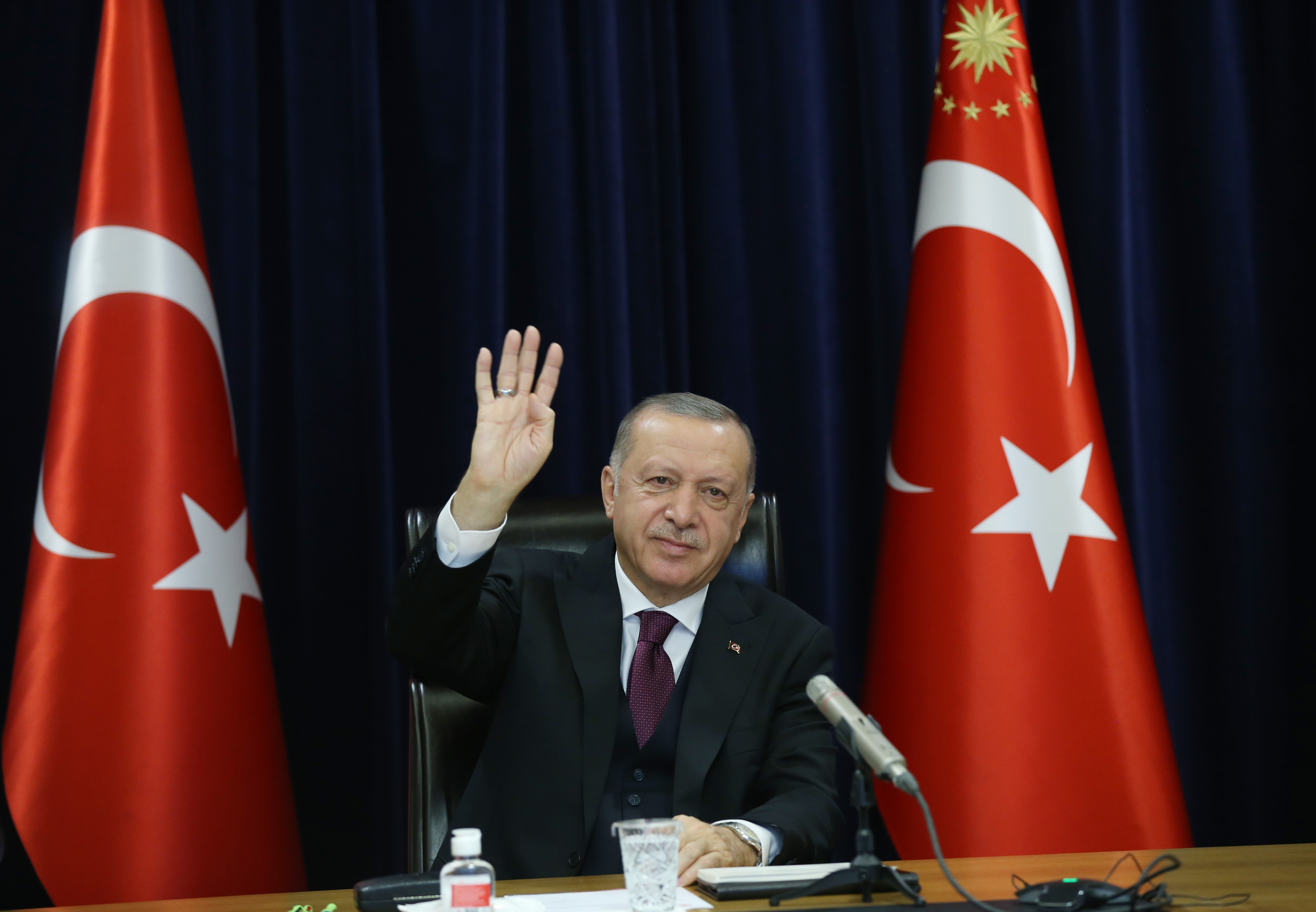 Erdoğan, AK Partinin Genişletilmiş İl Başkanları Toplantısında konuştu