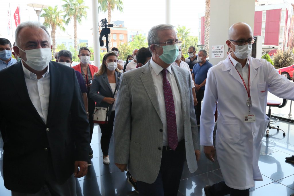 Yavaştan Böcek'e 'geçmiş olsun' ziyareti