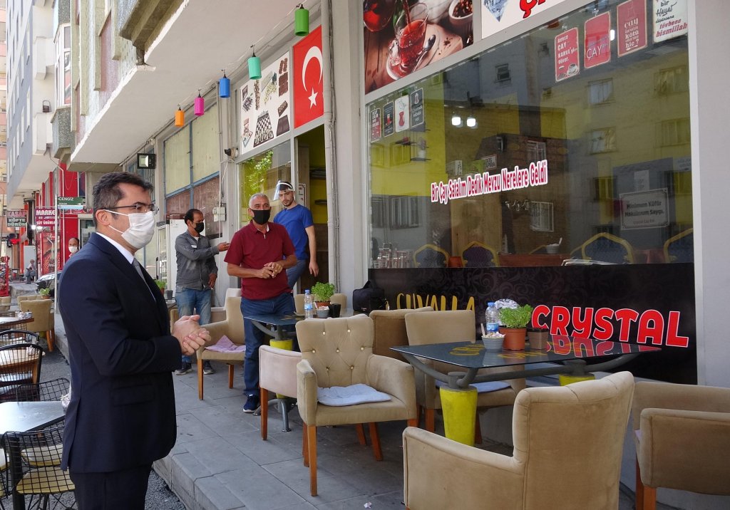 Erzurum Valisi'nden müjde: Virüste artış durdu, inişe geçtik 