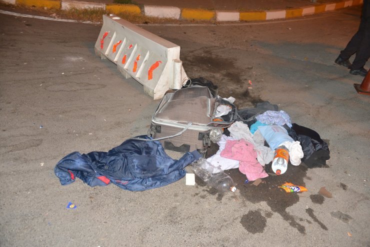 Fünye ile patlatıldı: "Bomba paniğine sebep olan valizden erkek kıyafetleri çıktı"