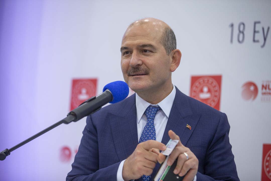 Bakan Soylu duyurdu: Ehliyetler, 21 Eylül'den itibaren kimliklere yüklenecek