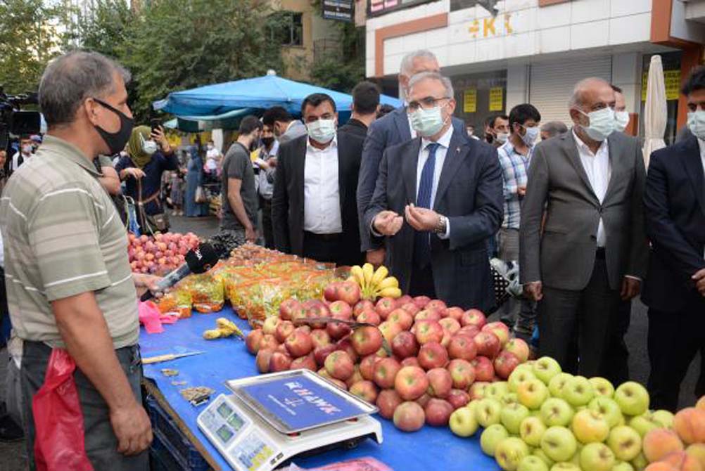 Diyarbakır Valisi Karaloğlu: İzolasyonu terk etmek taksirle adam öldürme suçudur