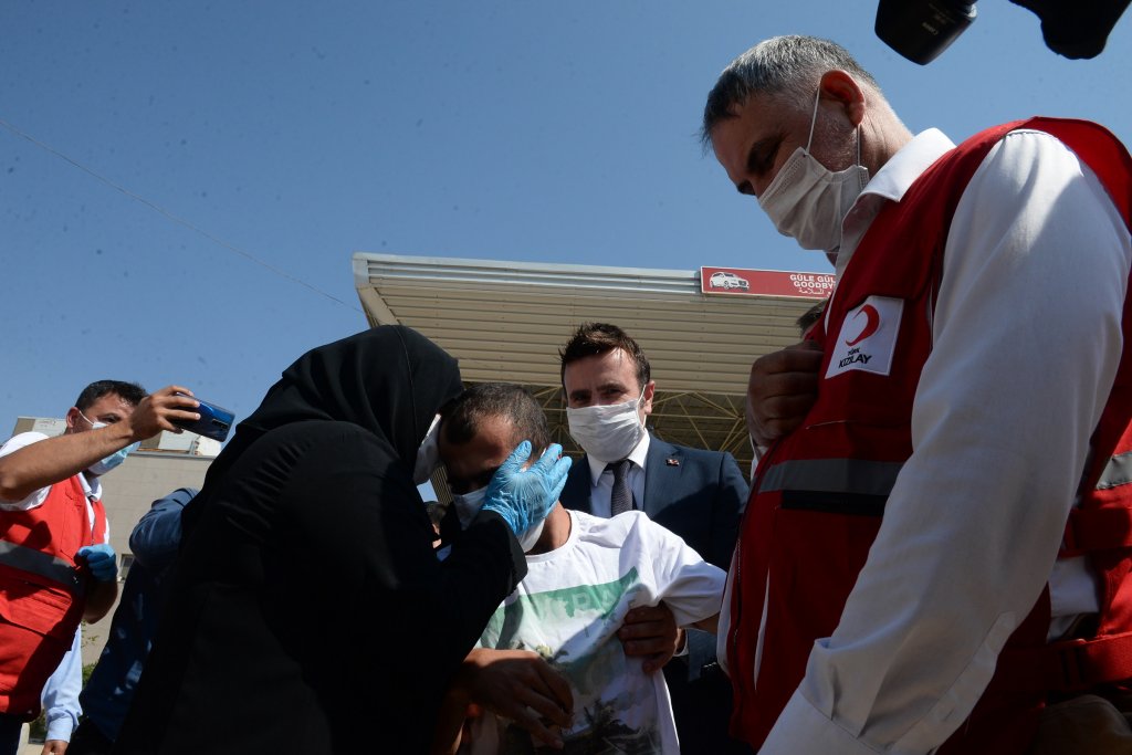 Kızılay, bir buçuk aydır kayıp olan engelli genci ailesiyle buluşturdu