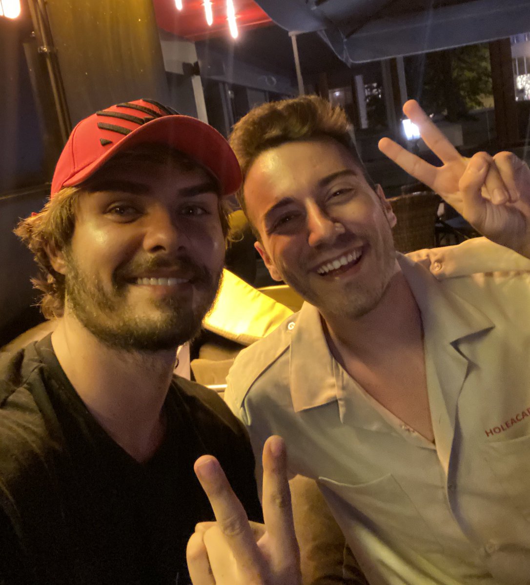 Barış Murat Yağcı ve Nisa Bölükbaşı şok iddia! Karantinadan mı kaçtı?