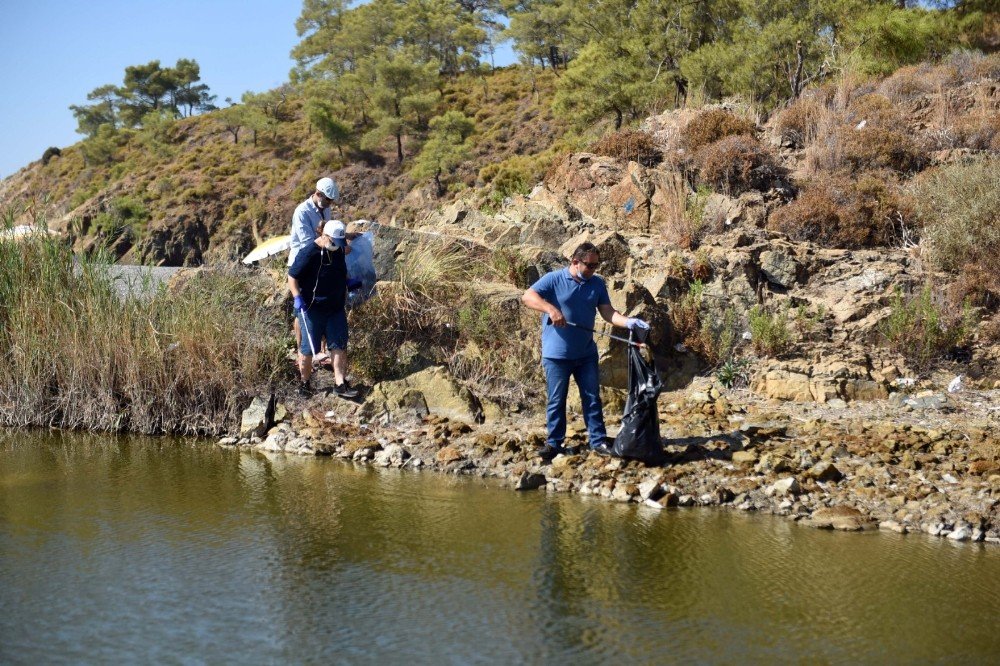 Muğla'da 4 saatte 1 tona yakın çöp toplandı