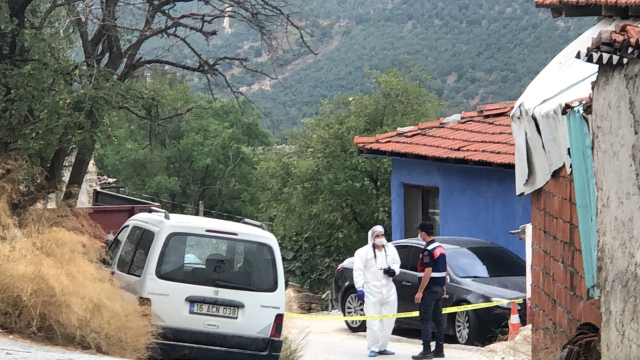 Bursa'da kardeş dehşeti! Anne ve babasını odaya kilitlediği diye öldürdü