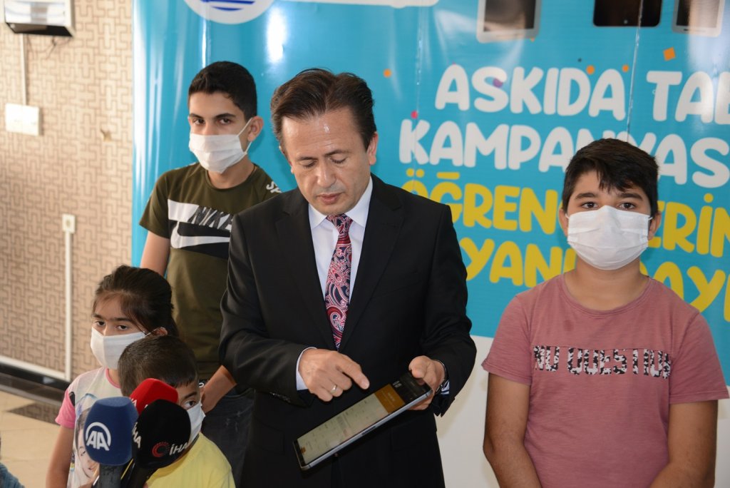 Tuzla'da 'askıda tablet' uygulaması