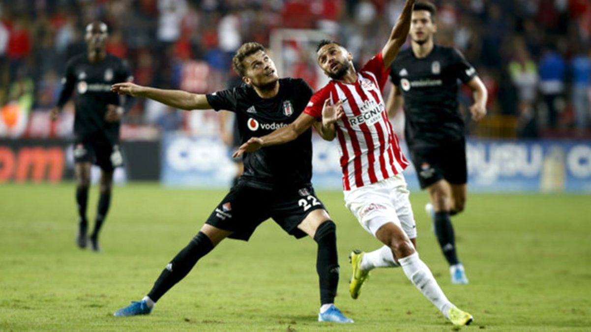 Beşiktaş'tan Antalyaspor'a koronavirüs testi talebi 