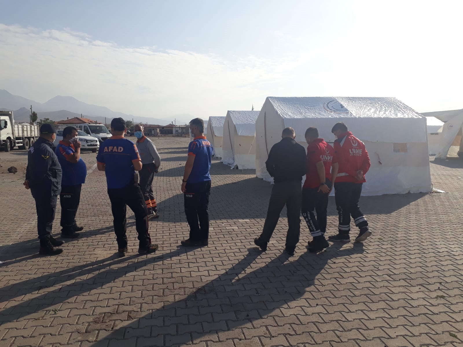 Niğde Valisi Yılmaz'dan deprem açıklaması: 143 evde hasar tespit edildi