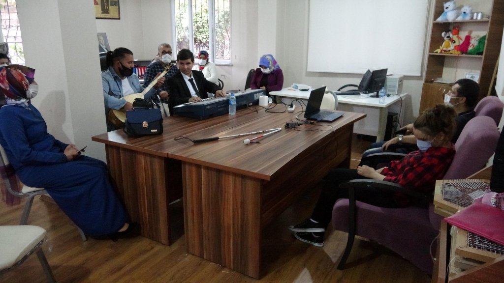 Müzik aşkı engel tanımıyor