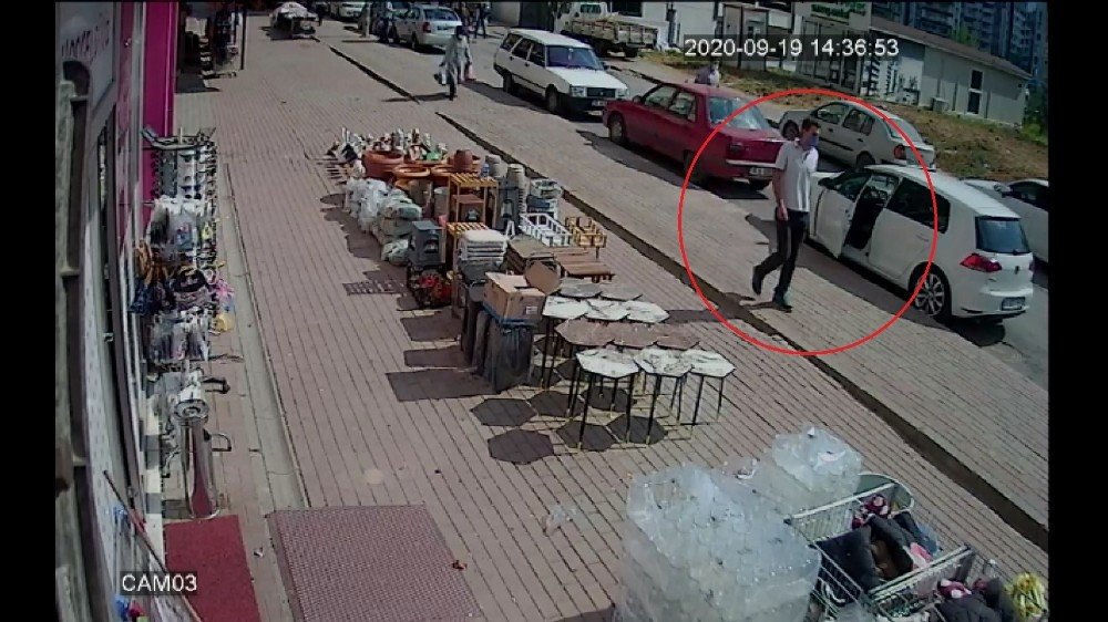 Bisikletli hırsız, bir çocuğun bisikletini çaldı 