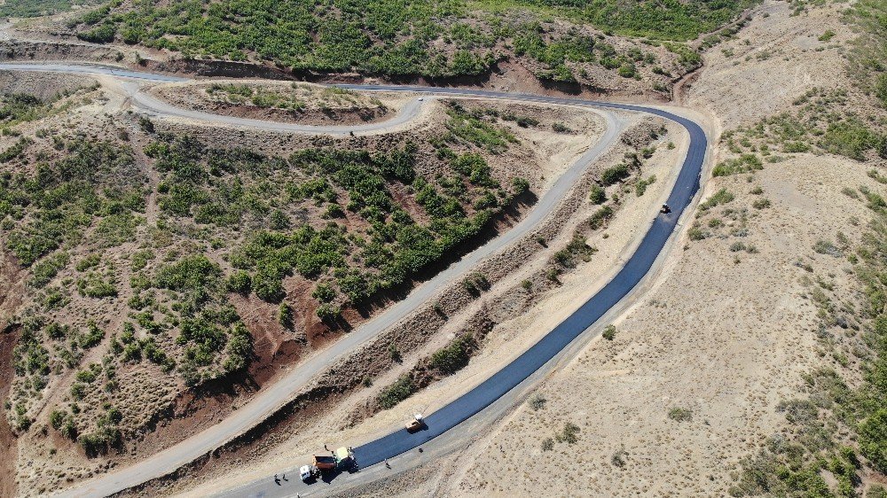 Bingöl’de 92 köye yeni asfalt 