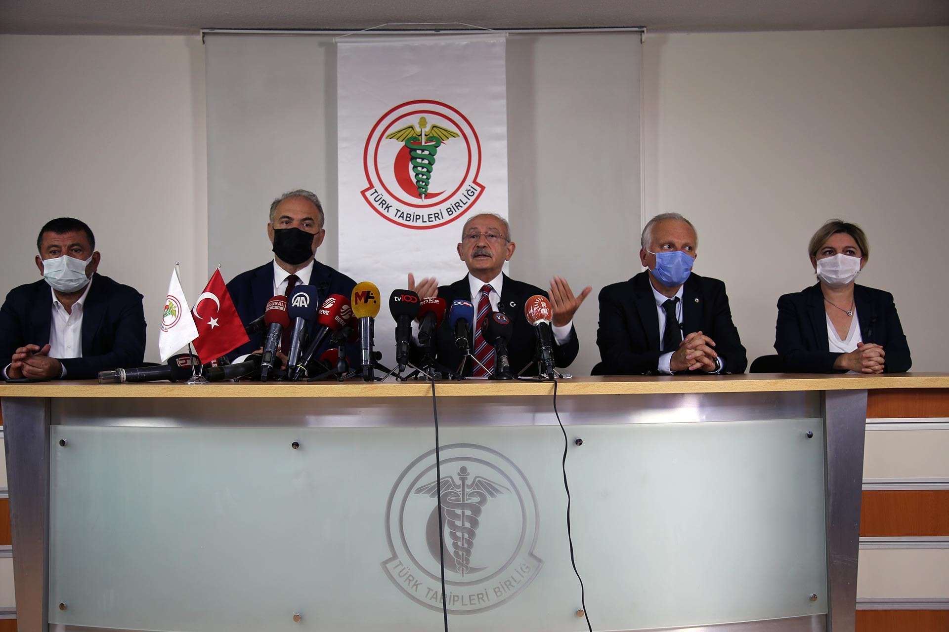 Kılıçdaroğlu'ndan Türk Tabipler Birliği'ne ziyaret 