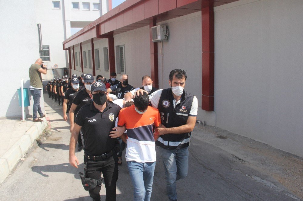 Adana’da 2 cinayetten sorumlu tutulan suç örgütüne 13 tutulama