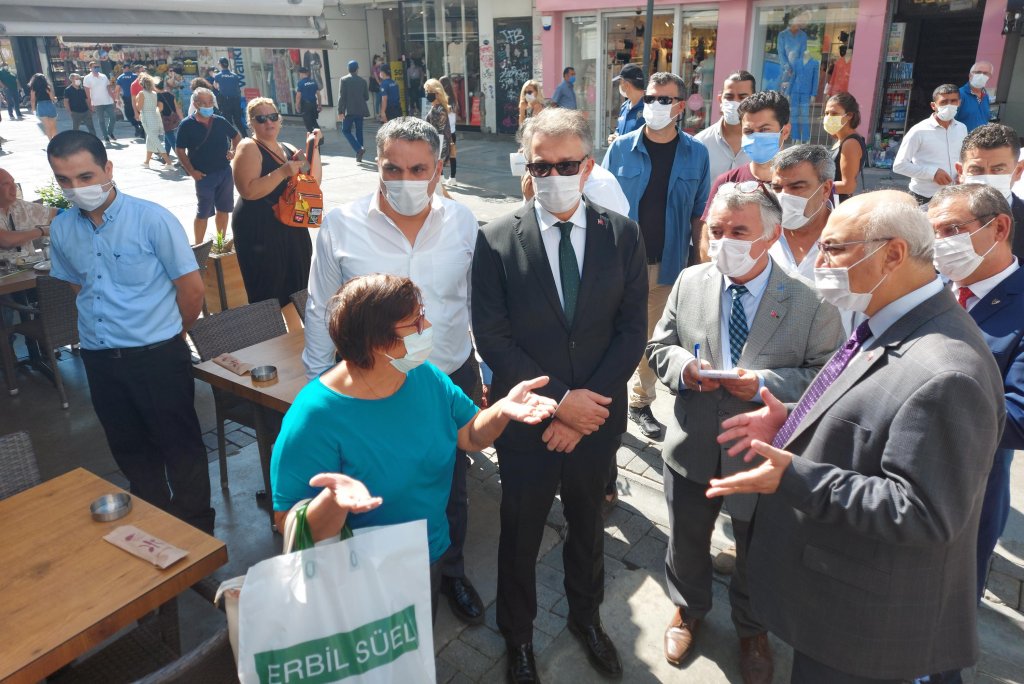 İzmir Valisi Köşger'den sevindiren açıklama: Vaka sayılarında düşüş var