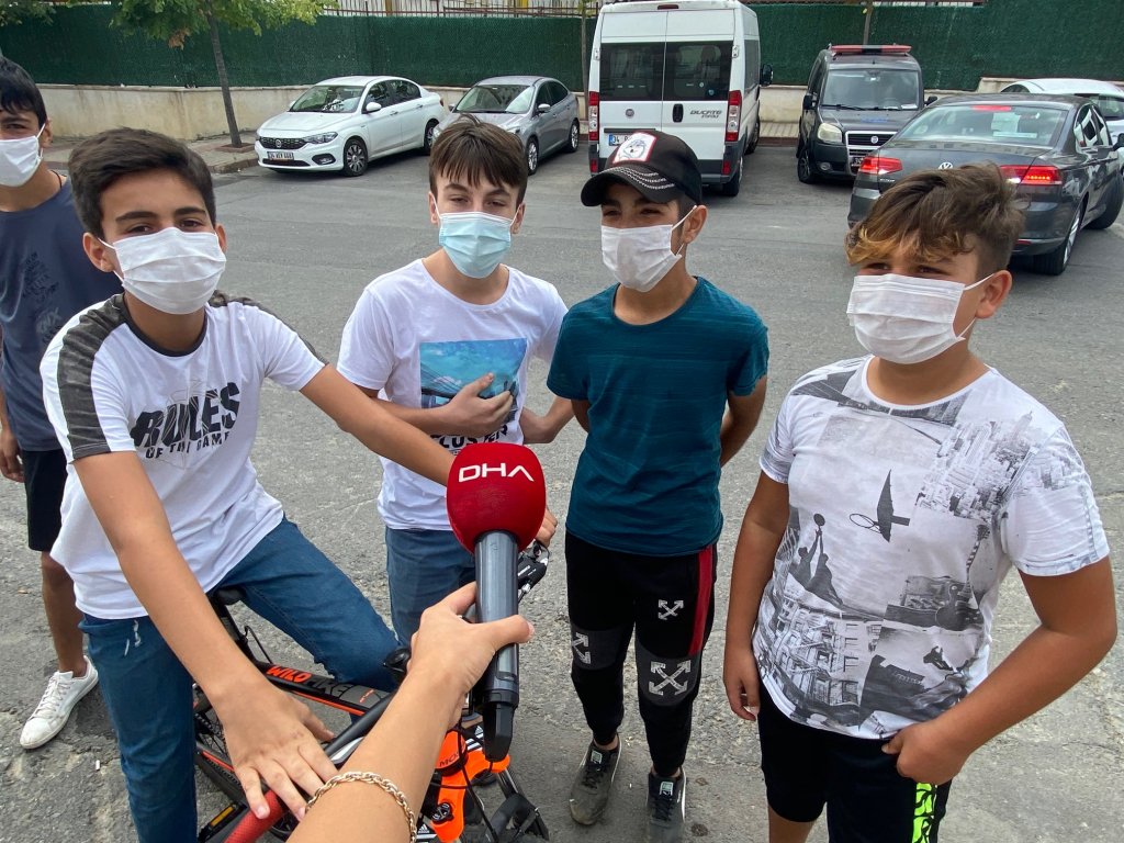 Süresi dolan karantina kaçaklarının Sancaptepe'den tahliyesi başladı