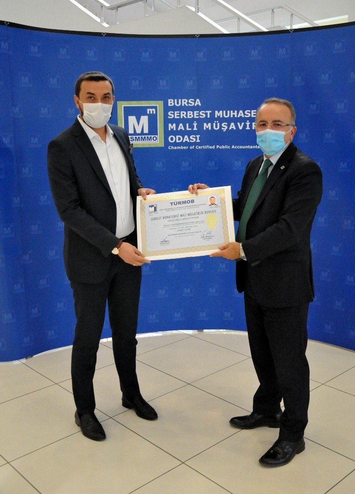 Bursa'da koronavirüs önlemleri dahilinde ruhsat töreni yapıldı