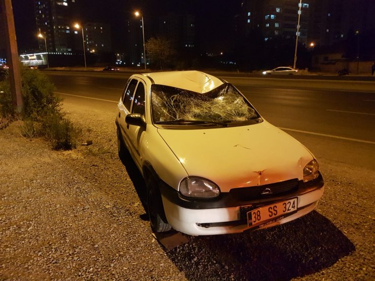 kırmızı ışık ihlali yapan ehliyetsiz sürücü bisiklet süren Mertkan Uzunkoca'yı yaraladı