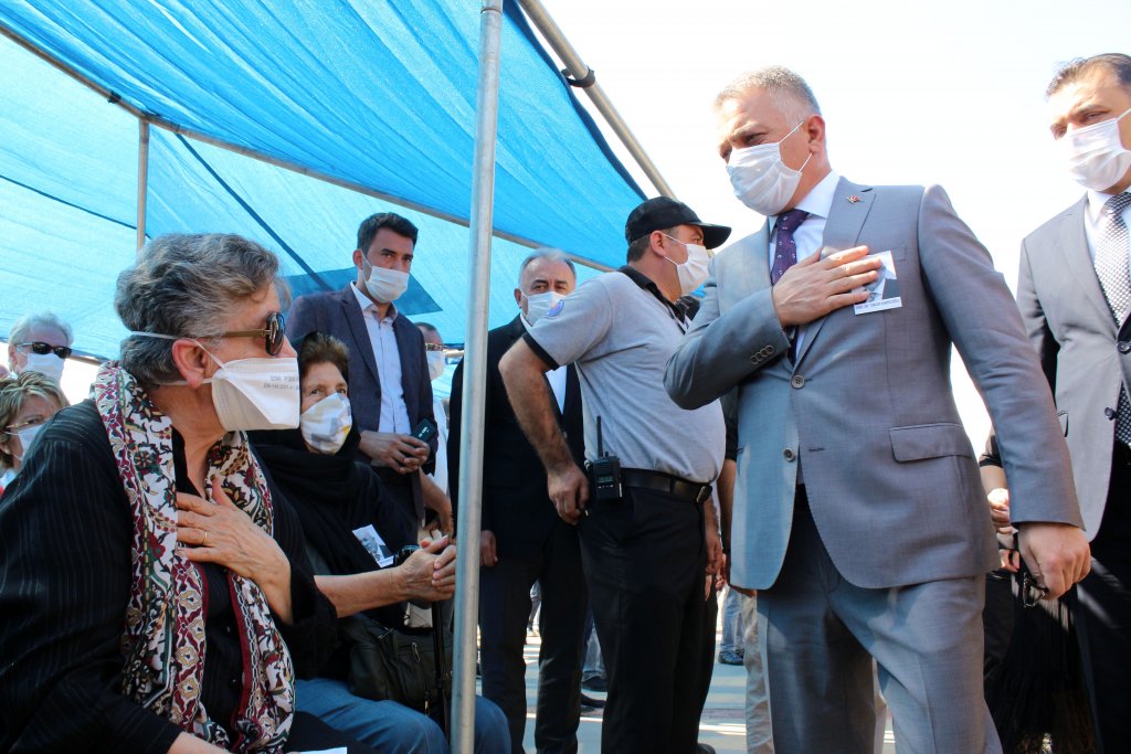 Prof. Dr. Karpuzoğlu, gözyaşları içinde toprağa verildi 