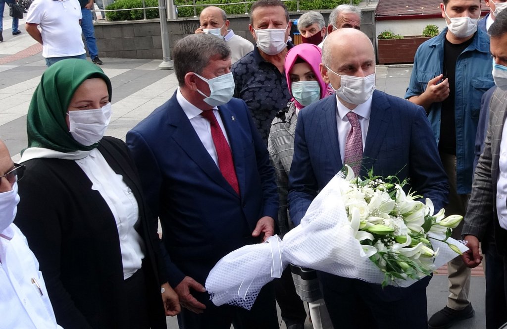 Bakan Karaismailoğlu: Tecrübelerimizi Türkiye için kullanıyoruz