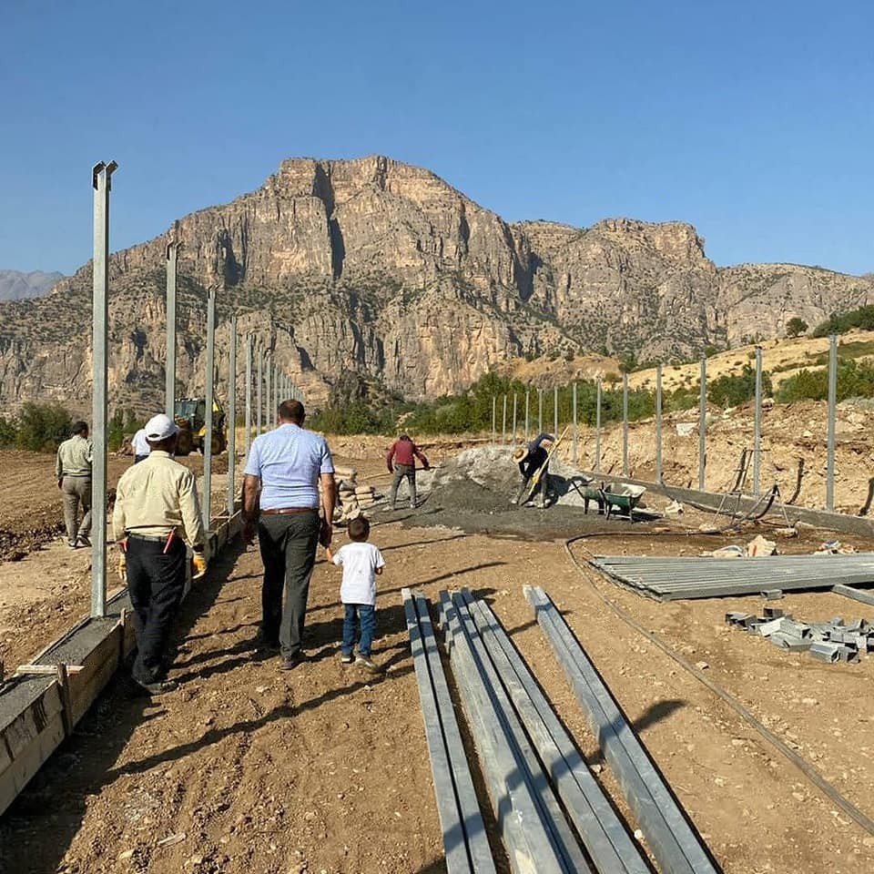 Çukurca Belediyesi 2 adet sera kurulumu için çalışmalara başladı