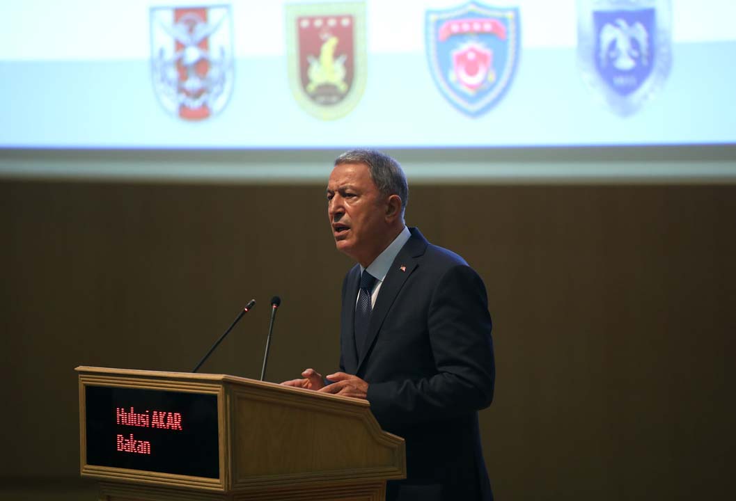 Bakan Akar'dan Deniz Kuvvetleri Günü mesajı : Kararlılıkla korumaya devam edecektir