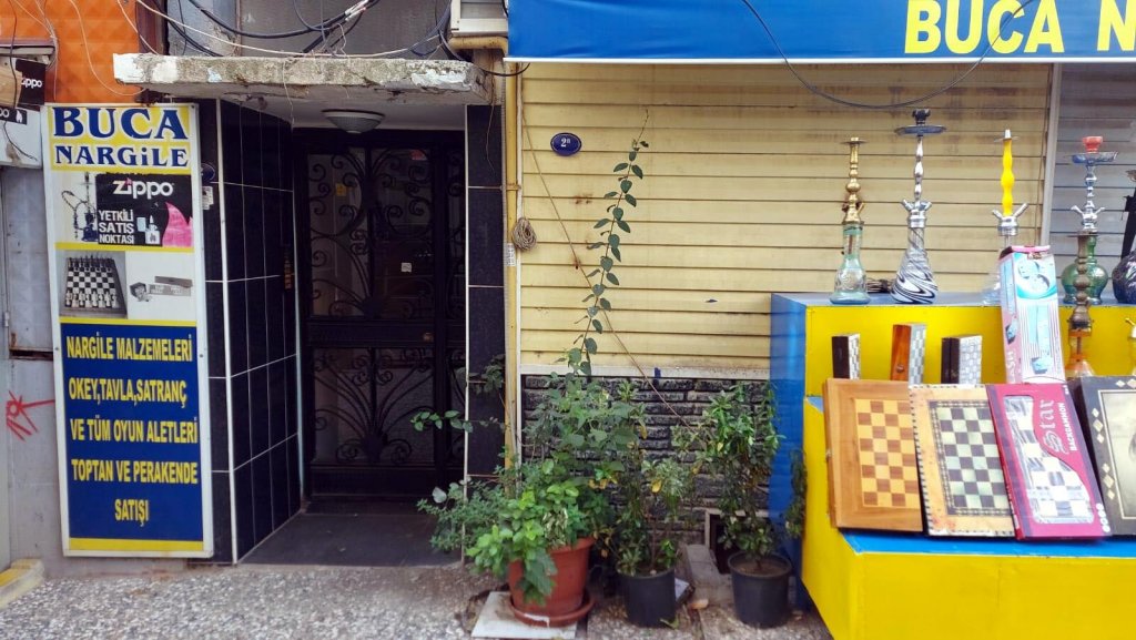 Sokak ortasında erkek arkadaşı tarafından tekme tokat dövülen kadın şikayetçi olmadı