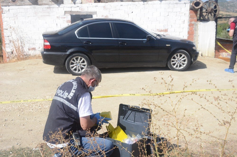 Blecik'te otomobile silahlı saldırı