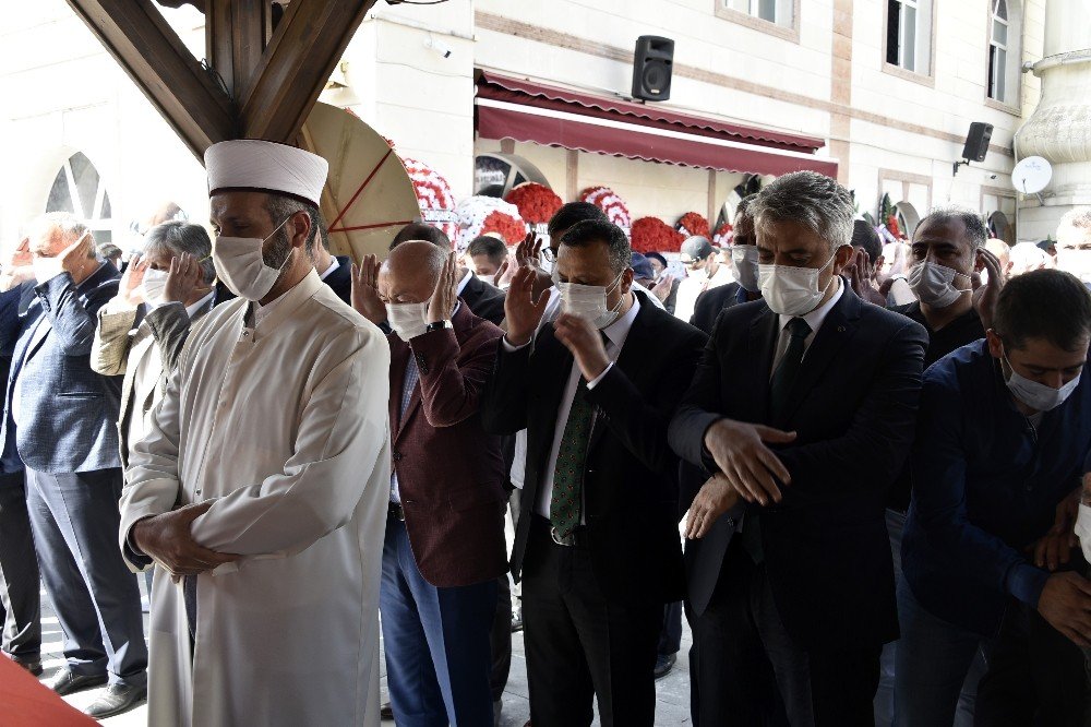 İSTAÇ Genel Müdürü Canlı, son yolculuğuna uğurlandı