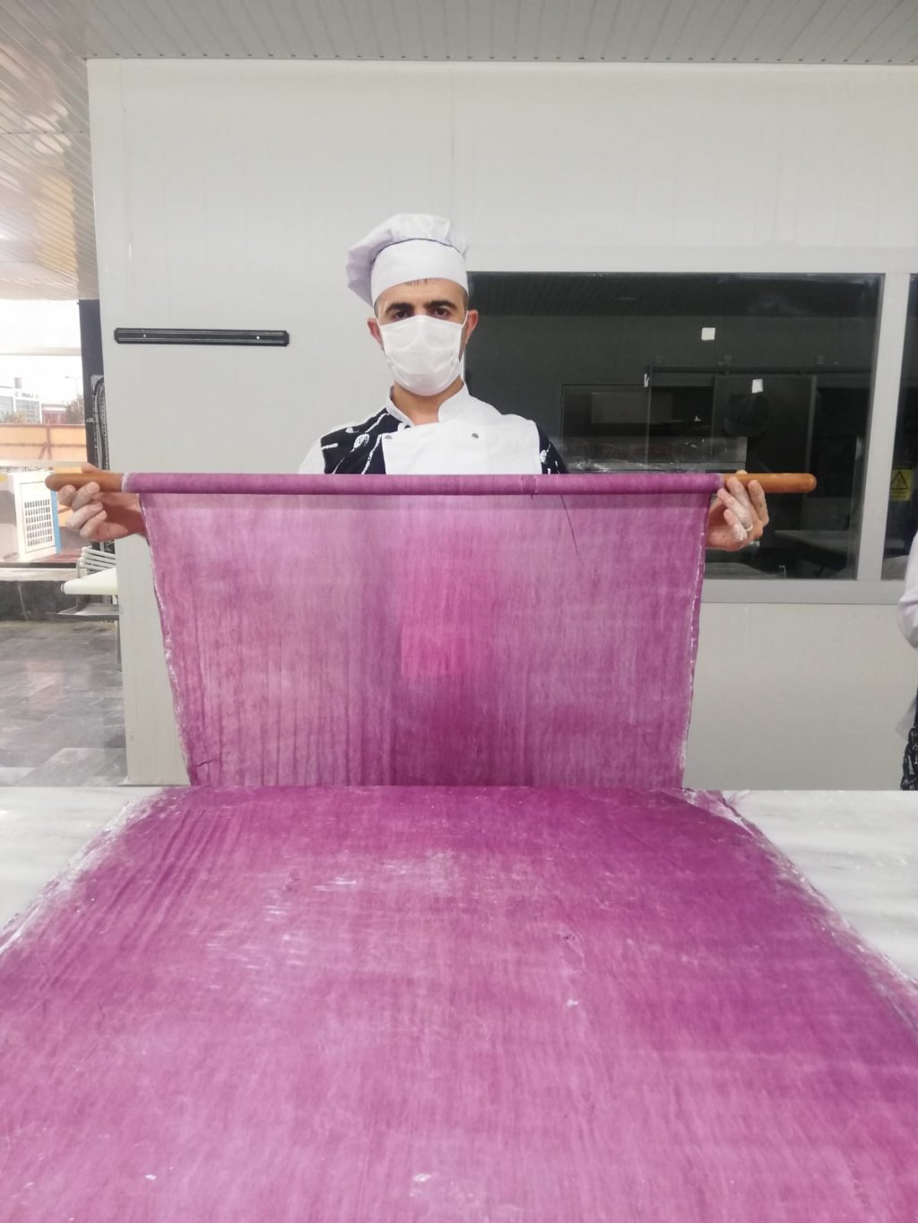 Mor baklava ilgi odağı oldu