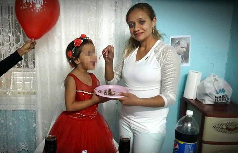 Uzaklaştırma kararı aldırdığı eşinin kurbanı oldu! Kalbinden bıçakladı