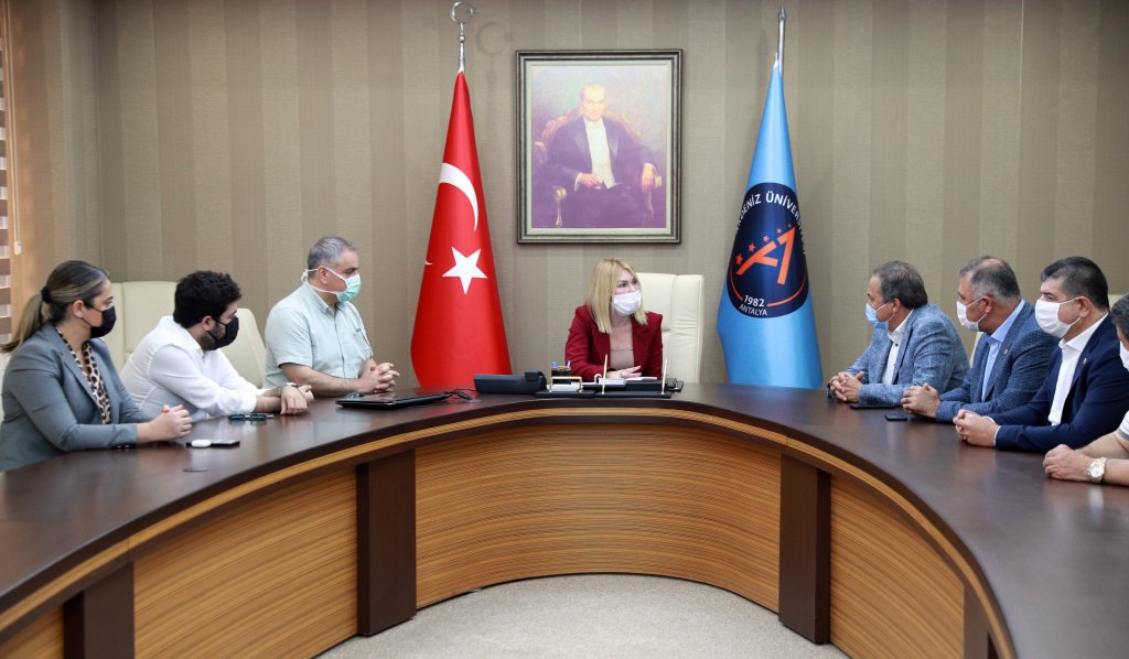 Muhittin Böcek'in sağlık durumunda yeni gelişme: Bilinci açık