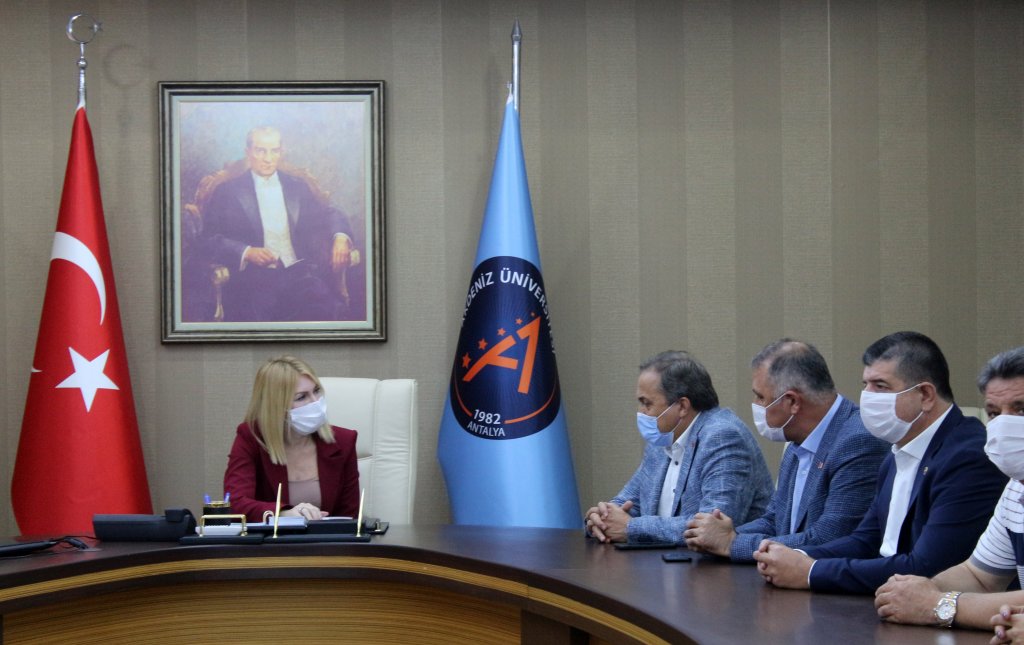 Muhittin Böcek'in sağlık durumunda yeni gelişme: Bilinci açık