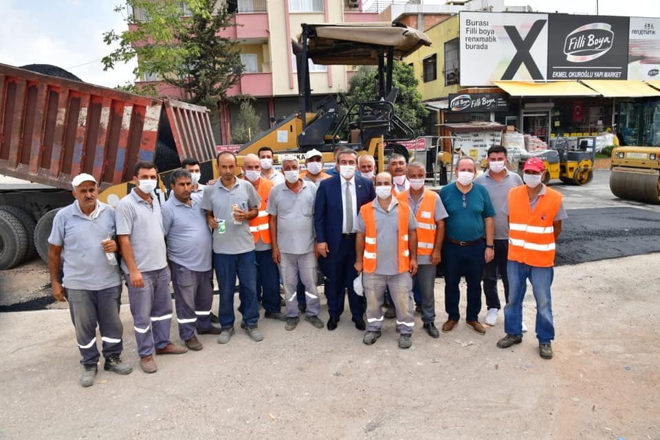 Çukurova'da asfaltsız yol kalmayacak!