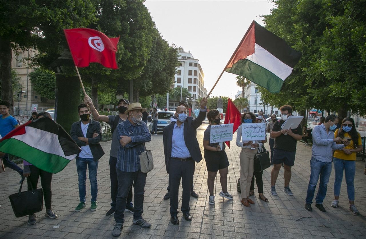  İsrail askerleri15 Filistinliyi yaraladı