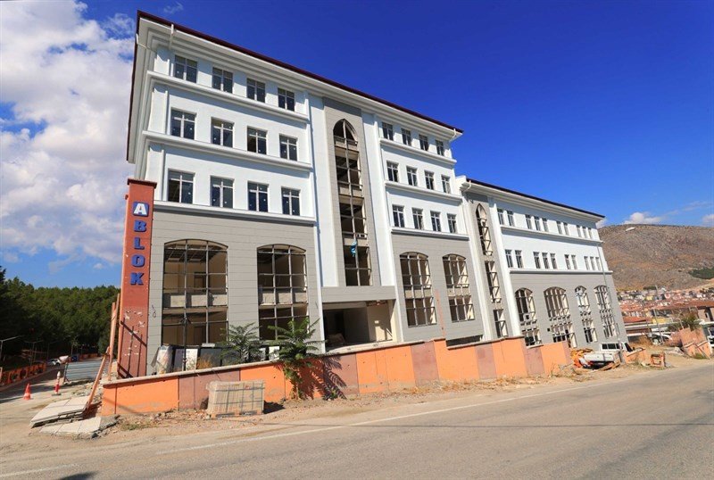 Amasya Valisi Masatlı’dan kamu yatırımları takibi